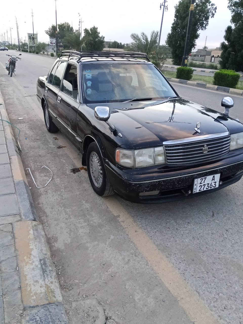 اسلام عليكم 
ارنب ٩٥ للبيع مكينه 2ونص 
سيارة جاهزة مكفولة مكينه وكشر 
جاهزة خير من الله صدر امامي وخلفي جديد تخم تاير جديد 
المكان كوت/قضاء الاحرار 
***********

