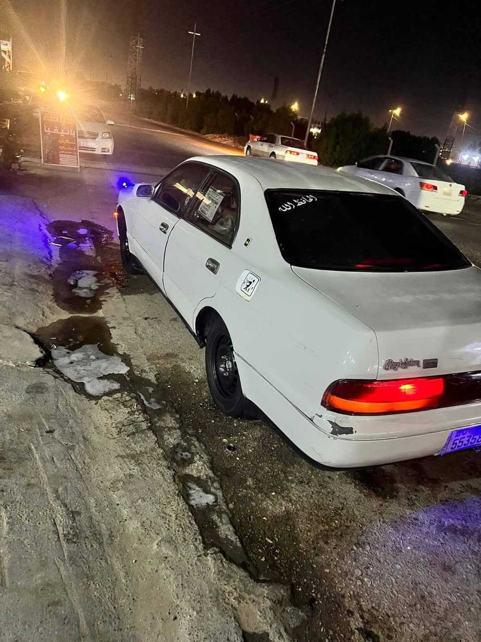 السلام عليكم بطه للبيع متصل نضيفه السياره ومكفوله من نقب واكص واصواليات راعيهه يمي بنجف كير مكينه راس الثور 2500 جدد بلكارتون  سياره كشره يخبل تبريد غير شغال للستفسار ***********
