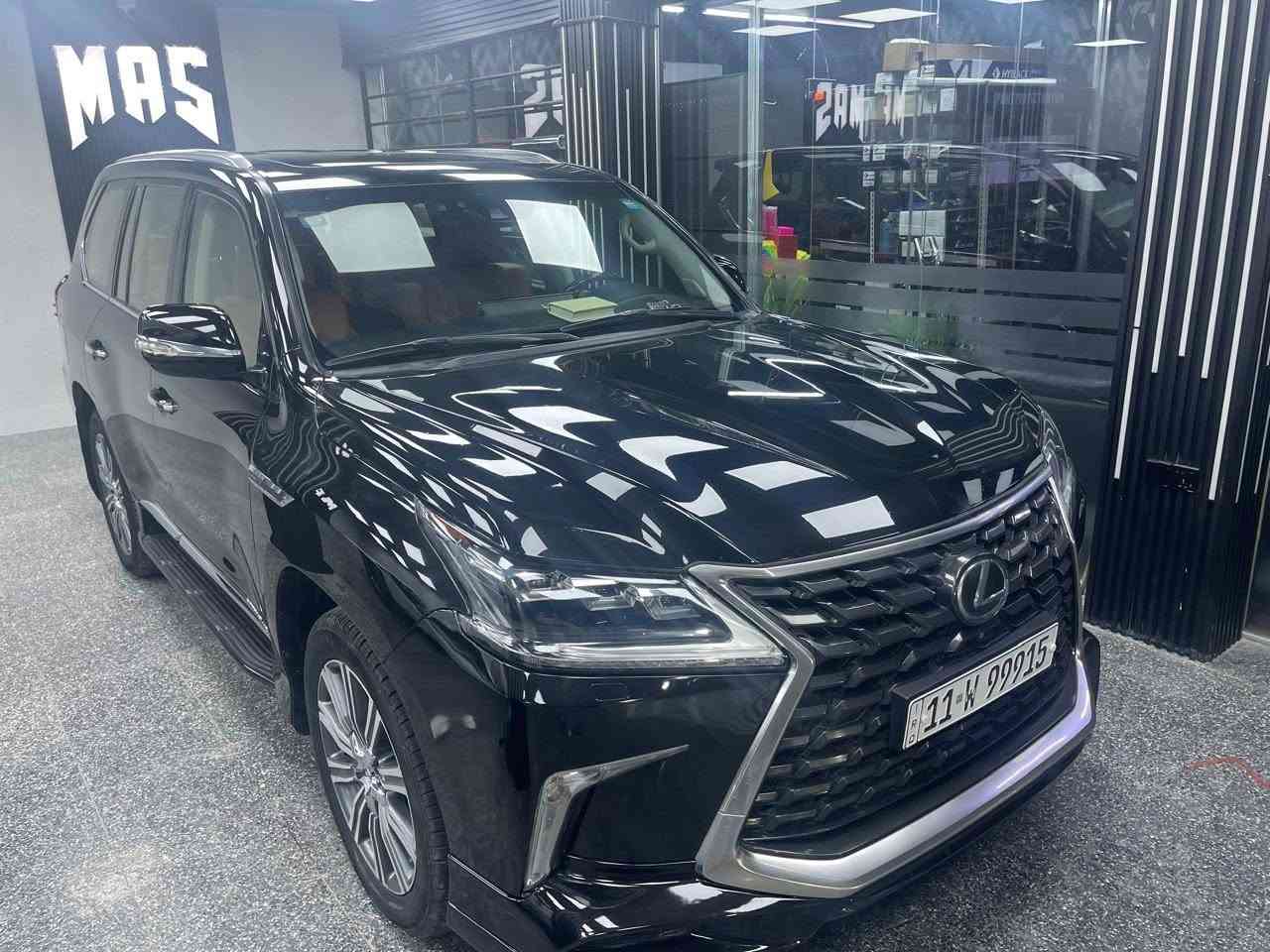لیگزز LX 570 2017 Super Sport 🔷

فوول فوول مواصفات ١/١ بريمي الاصلي داخل مشمشي  🔷

ماشيه 130 الف كم حقيقي کل غراض بلادی موجودە 📦

السعر / 630  و بیها مجال شویە 💸

موبایل / *********** 📲

مکان / بغداد  🏘️

مواصفات بریم ١/١ فوول 🔷

( فتحە ،، بصمە ،، رادار ،، کشنات تبرید تدفئە امامی و خلفی  ،، تشغیل عند بعد ،، داخل خلفی ملکی و VIP،، ایباد خلفی و ٣ شاشە ،، ٥ کامیرا سندوق شفط ،، سیارە جگات تسعد تنزل ،، سلاجە ،، کشنات جلد ،، حساسات امامی و خلفی و کامیرا ،، داخل بیجی ،، ستیرن فولیوم و بعد هوایە مواصفات بریم المعروفە ...) 

گیر و المحرك مامفتوحە و بشرط شهر بدون ای نقص بدون خلل بدون صوت صيانة بشركة ساز بشرط ✅
  
السونار مرفوق وي الصور 

4 تایرات جدیدە بلادية 🔷

سنويه و ورقم جديده و بااسمي ...🔷

دبل والجوبات مابيها اي خلل و نقص بشرط ✅

بدون خلل کهربائی بشرط ✅
