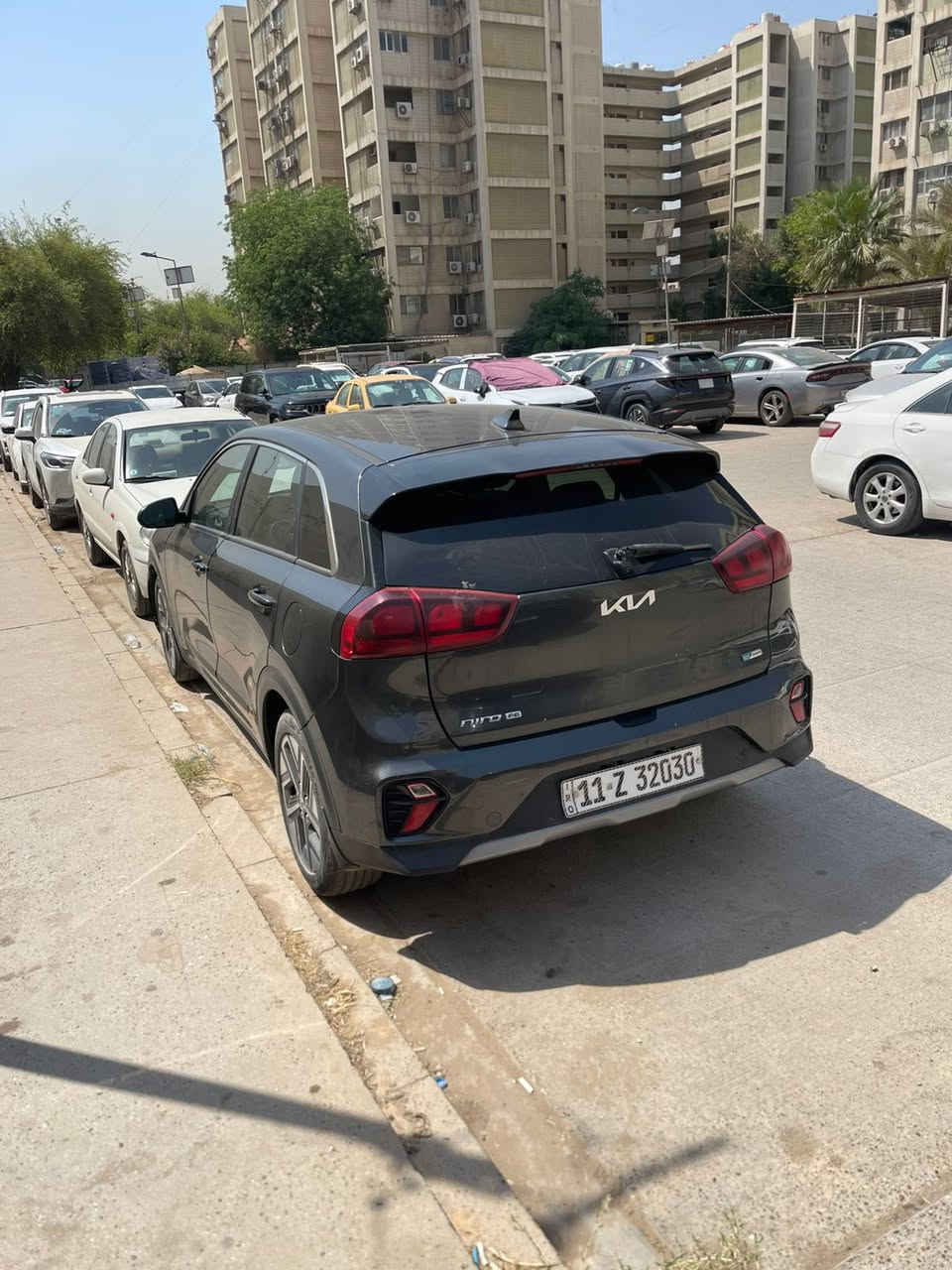 كيا نيرو هايبرد
موديل 2022 فيلي حادثها جاملغين او بنيد امامي 
ماشية 210 الف كيلو رقم بغداد بسمي مكانها شقق الصالحية 
السعر 118 او بيها مجال بسيط للشراي 
***********
