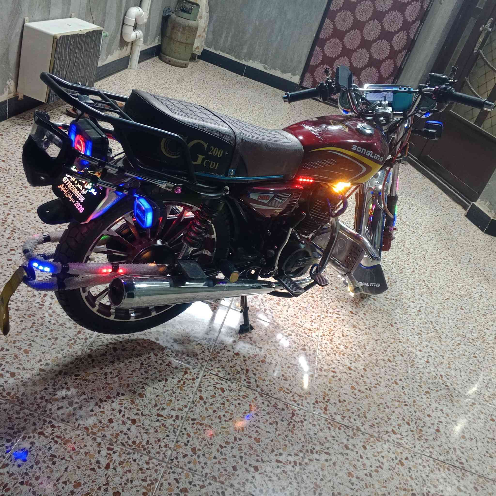 سيفان 26عله ايدي بعدهه نضيفه مجنبزه مفوله

اي نقص  ما بيهه فقط لايت طافي فقط

***********
