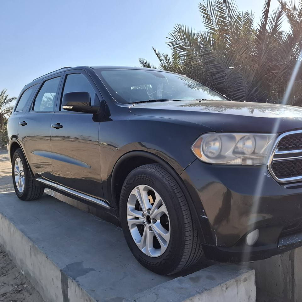 دورنكو 2011 اسود
مواصفات فئة كرو
 محرك 3600
فور ويل
كشن مخمل
جنطة كهرباء
مراية جانبية قلاب
حساس خلفي وكاميرا
رقم اربيل 
 سنوية منتهية
السعر 153 ورقة
المكان البصرة خور الزبير 
*********** الزبير, البصرة
