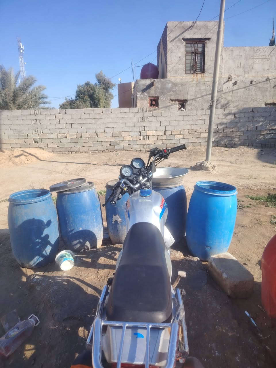 سلام عليكم دراجة البيع دايون عظم كلك السعر ٥٠٠٥٠ وبيهة مجال مكاني كربلاء الحر الشريعة هاذة ***********
