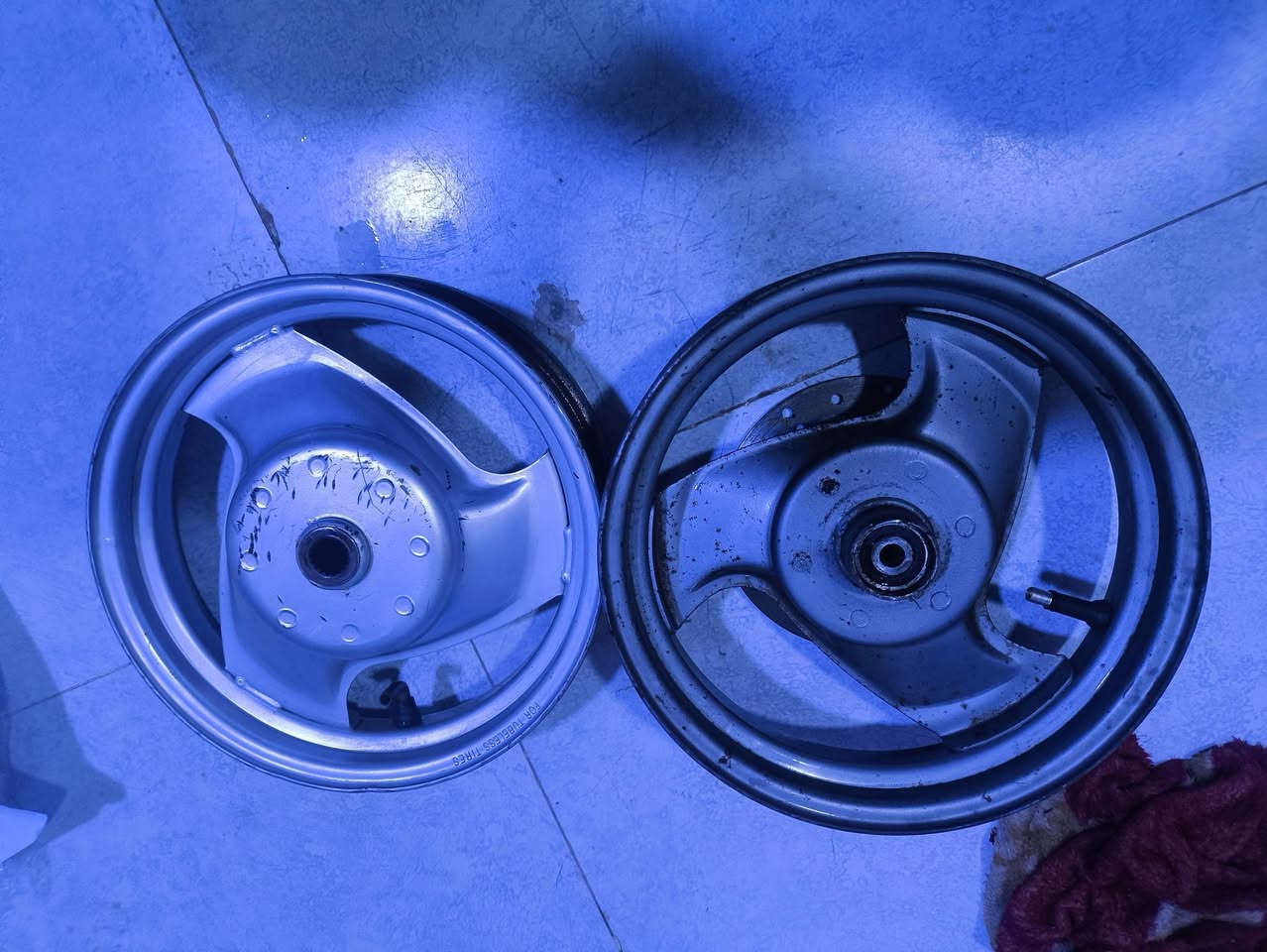 غراض ماكس بلاديات يحتاجن فقط تنضيف ما بيهن اي شي كلمن وسعره


**إذا كنت صاحب هذا الإعلان وتريد حذفه لأي سبب، رجاءا أرسل رسالة إلى الدعم الفني**