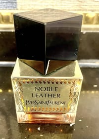 عطر سان لوران • مستعمل شوي • فرنسا