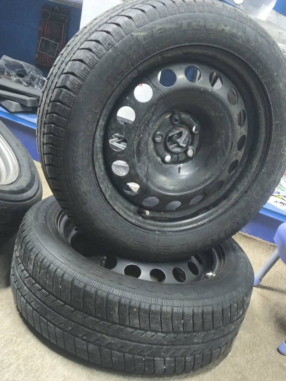 السلام عليكم حبايب قلبي تخم ويلات وتخم تاير حجم 16 ياباني اصلي مالت شركه شرط زيرو البيع مكاني نجف شراي يجي خاص يرهم مراوس هم السعر 270 قفل قفل ***********
