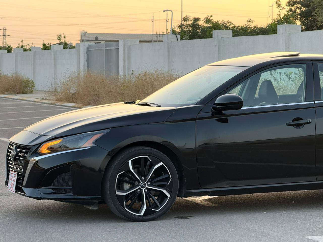 فول مواصفات 
شاشة كبير 
فتحة سقف 
شفتات ستيرن
كشنات تدفئة 
تحديد مسار 
تحديد سرعة 
مواصفات هواي بعد 
جامرلغ امامي سايق تبديل 
جامرلغ خلفي سايق صبغ
قبع صندوق مبدل بلاد  
مرقم سليمانية و جاهز 
بدون ايرباك بدون دواخل
*********** 
سعرها 190 و بيها مجال بسيط للشراي السليمانية, العراق
