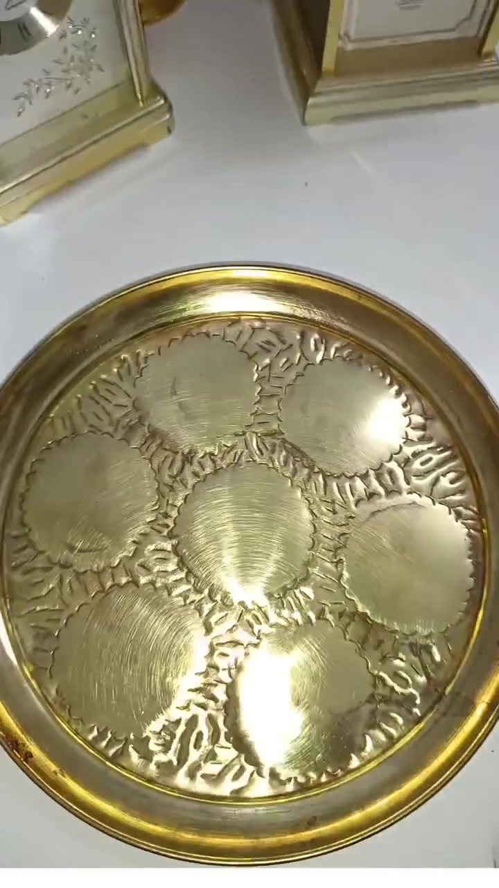 عصارة تنظيف النحاس والفضة وجميع المعادن
سعر الوحدة٣ آلاف
و القطعتين ٥ الاف


**إذا كنت صاحب هذا الإعلان وتريد حذفه لأي سبب، رجاءا أرسل رسالة إلى الدعم الفني**