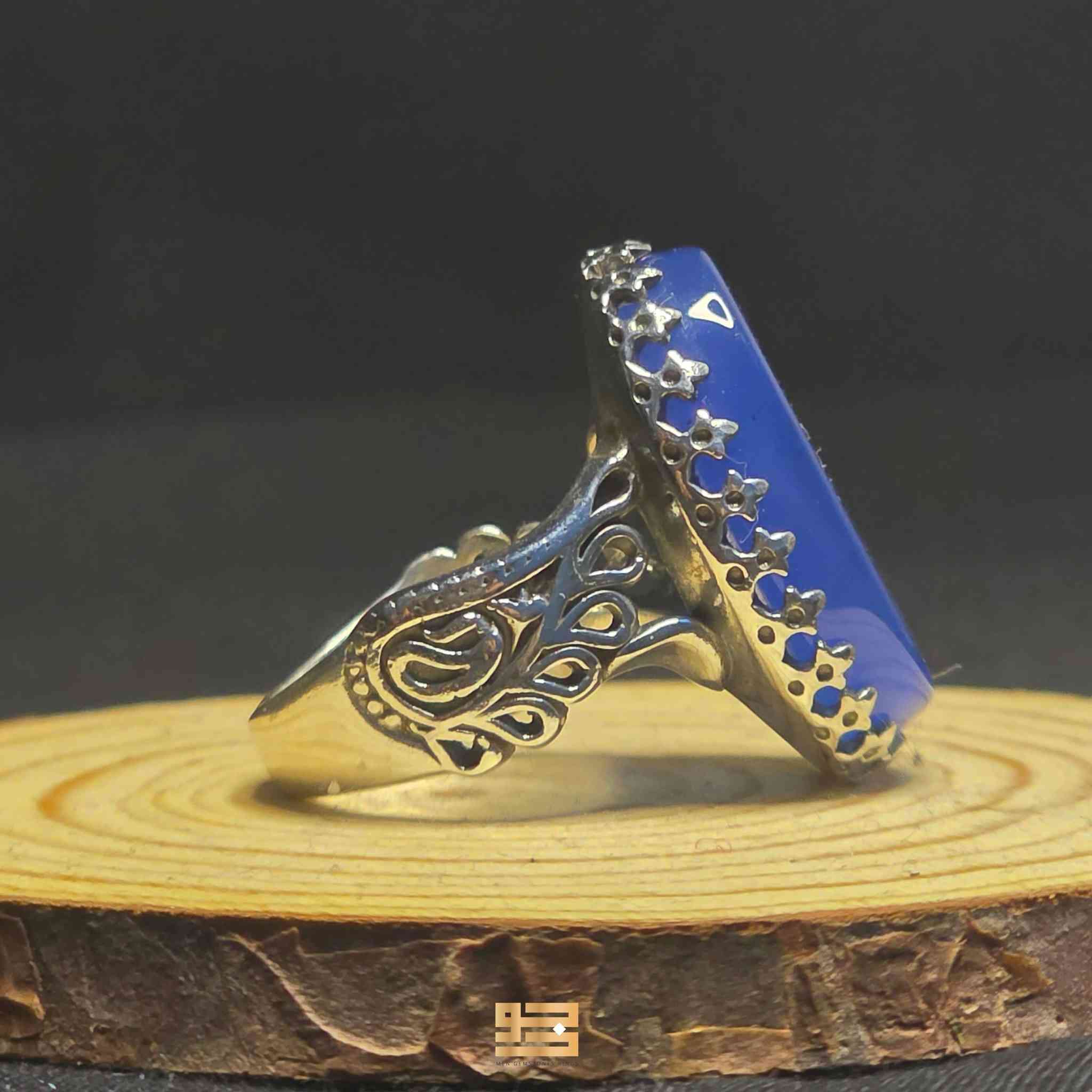 ﷽
خاتم رجالي
عقيق خراساني أزرق 
فضة 925 صياغة HG
منقوش "يا زينب" صلوات الله وسلامه عليها
خط بهجت وإمضائه
الوزن ١٤.١ غ
القياس ٢٣

لينك المزاد على الواتساب🛍:

🔗https://chat.whatsapp.com/GAK4nGjC5FC8BV5OaeH8Uw


**إذا كنت صاحب هذا الإعلان وتريد حذفه لأي سبب، رجاءا أرسل رسالة إلى الدعم الفني**