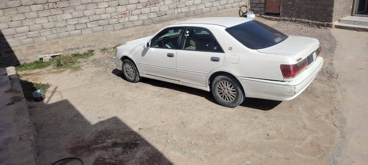 السلام عليكم
سياره ملكه للبيع دوات
تبريد ثلج 🥶
صدر جديد 
محرك وكير شرط 
السعر 25وبه مجال
المكان الزويه 
الاتصال ***********
