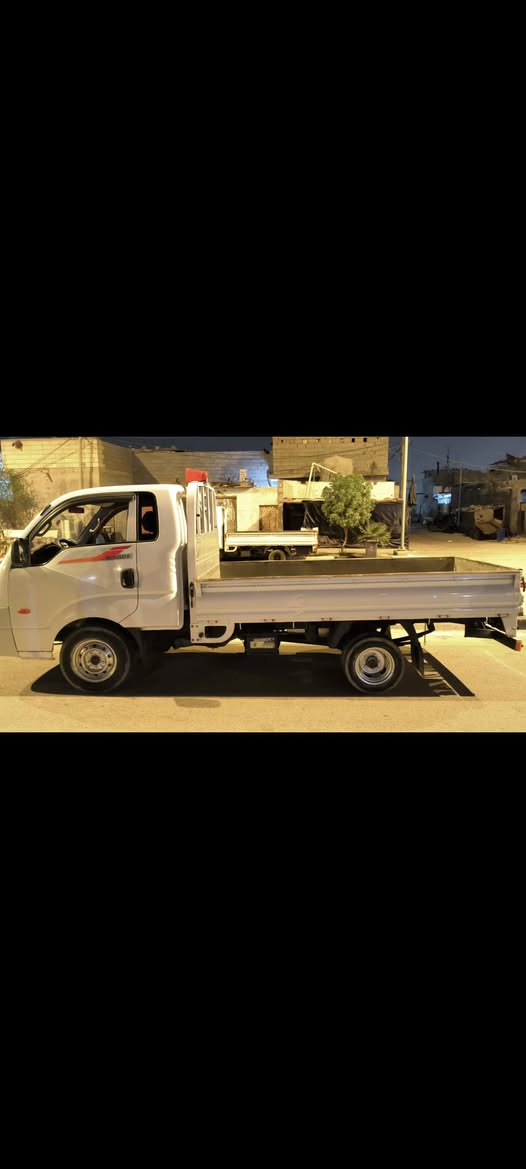 السلام عليكم سياره بنكو متومه رقام شمالية وبيه حصه كاز كل محطات ومحافضات سياره مكفوله كفاله عامه سياره خير من الله مكان سياره بصره *********** هاذه رقمي 55 وبيه مجال شي قليل
