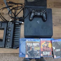 بلي 4 كامل هوة والملحقات نضيف ولاداخل تصليح ومكفول شلع ب250 قفل  يدة و...