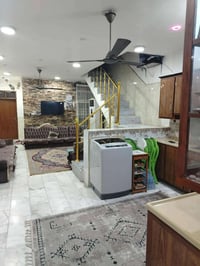 خلف جامع تاج الدين • ١٠٠م • طابقين