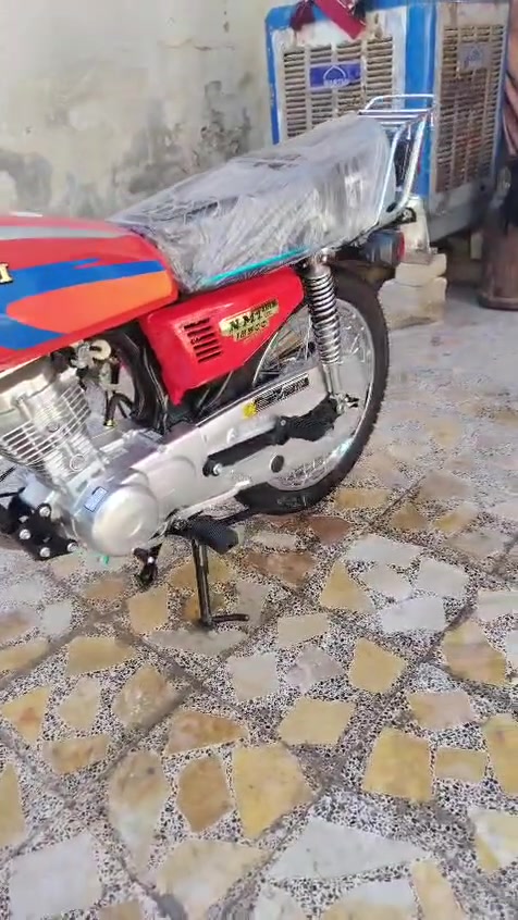 سلام 👋عليكم دراجه للبيع بعده عسحك صارله اقل سبوعين من معمره اسكنر سعر 950 بيه مجال للطيبين


**إذا كنت صاحب هذا الإعلان وتريد حذفه لأي سبب، رجاءا أرسل رسالة إلى الدعم الفني**