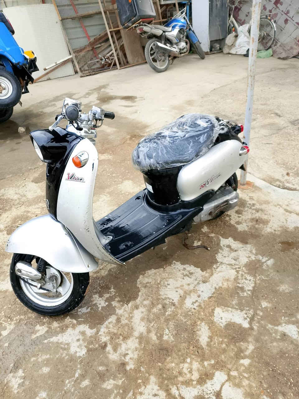 سلام عليكم دراجه 60 عبد الحليم دراجه كامله مكينه ما مفتوحة كهربائيات شغاله كيج سرعه شغال ليت تايرات جدد وكفرات نضيفه مثل ما موضح بالصوره عوزه بس باتري ودبل امامي شلعه ومعدل خير من الله مكاني المحمودية
*********** وتساب وخط 225 سعر
