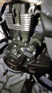 السلام عليكم دراجه شبه دائما لبيت ابيخه ويدلل دراجه ما ماشيه وياه يجي ست بصمات  الدراجه اوراق كامله هلا بيك ويدلل مكاني نادر مقابيل بانزين خانه مال عرفان السعر 1,50 وبيها مجال الشرائح خلي رقمه يخابرني؛؛ ***********
