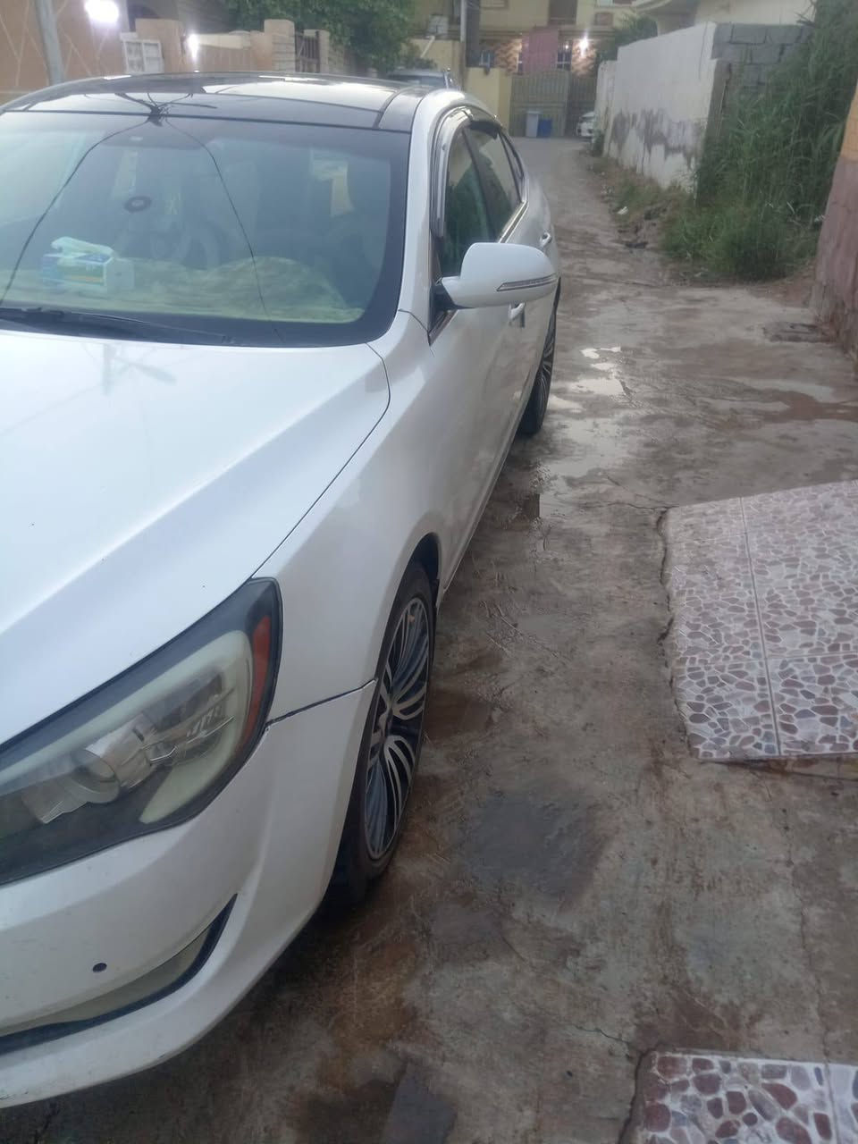 ‏كادنزه 12خليجي فول مواصفات 3600
‏بيها 3قطعة باب السايق وباب الخلفي والجامرلغ يعني بل صفحه وبدو اي دواخل جاهزه من كلشي بيع او مراوس حسب القناعه السعر115وبيها مجال ***********

