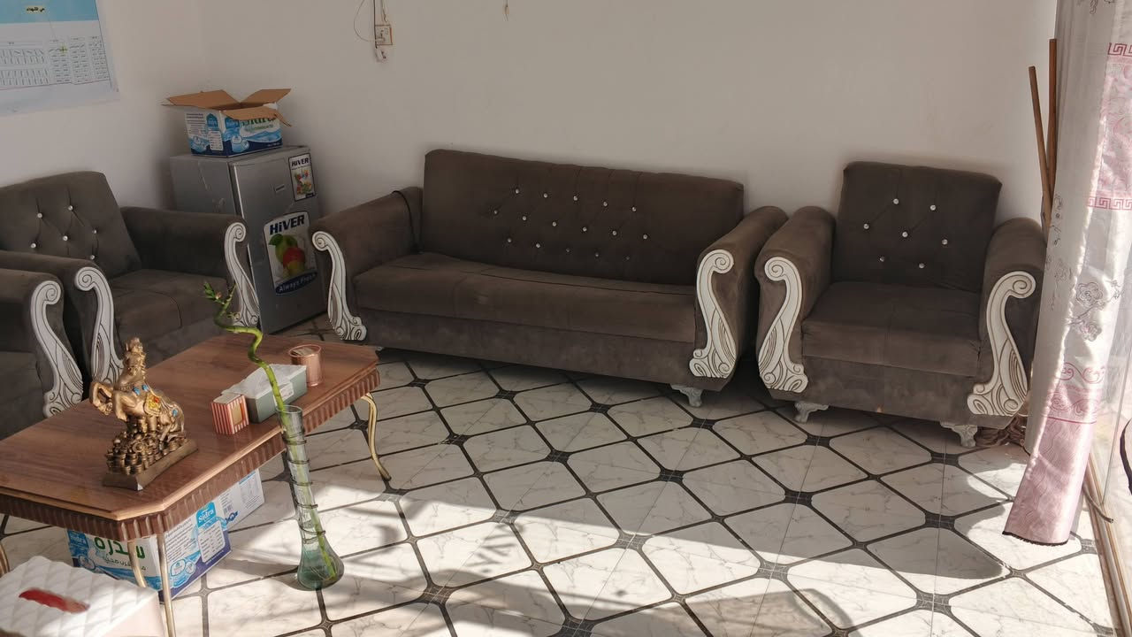 تخم قنفات مستعمل للبيع عشر نفرات السعر 125الف
***********المكان النجف المناذرة حي الزهراء
