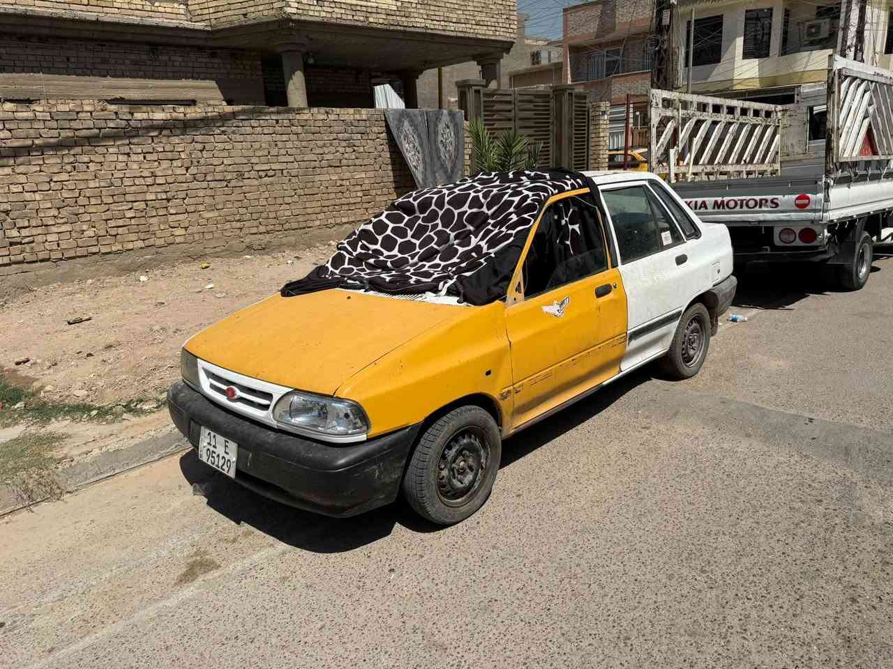 السلام عليكم سايبا ١٢ محرك بي خيط تبخير كير نضيف رقم بغداد انكلبزي تحويل مباشر سياره حاهزه ينرادلها ترتيبات بسيطه السعر ١٨ وبيها مجال بغداد الزعفرانية *********** م ***********
