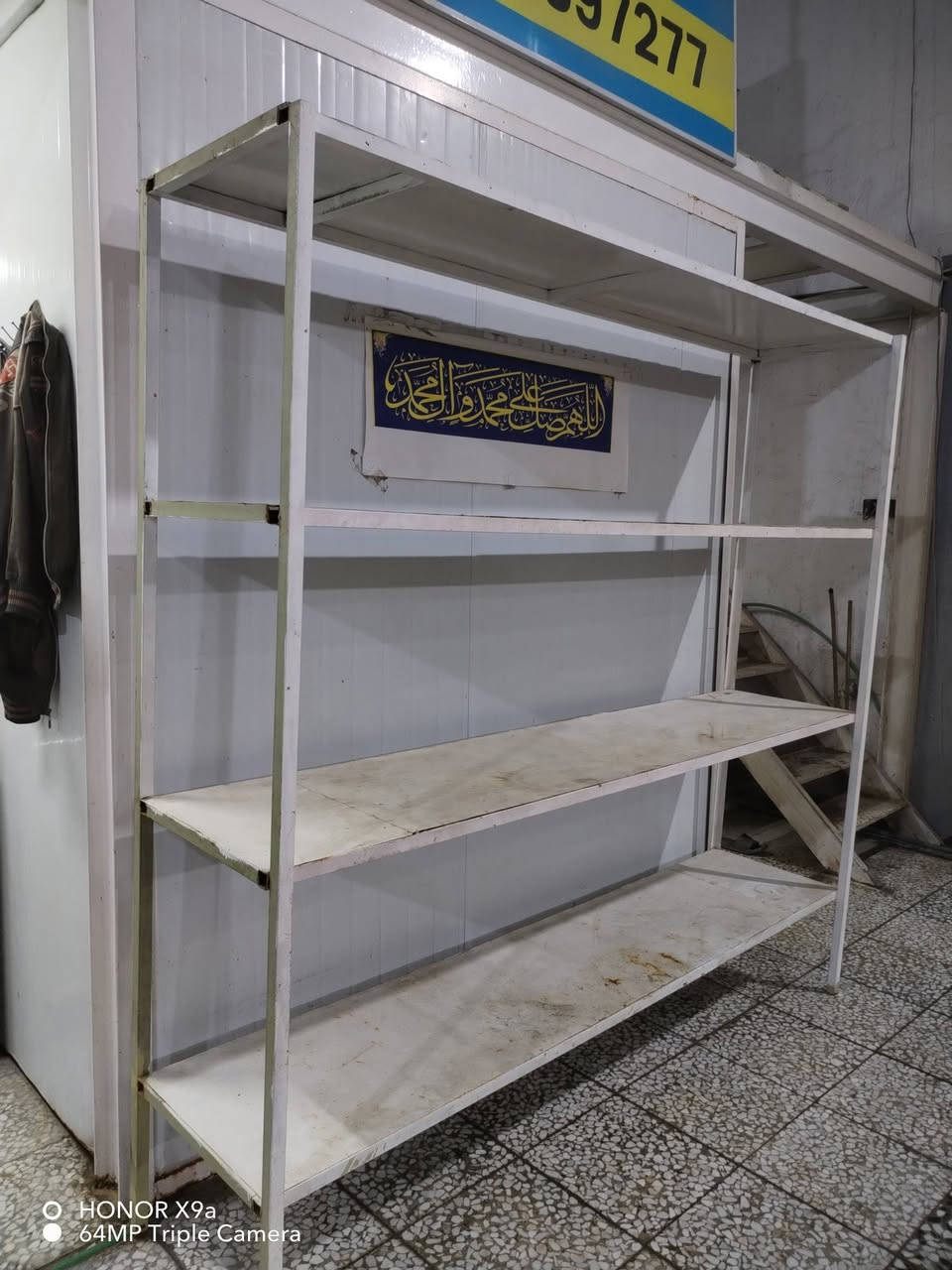 السلام عليكم رفوف حديد للبيع السعر ثنينهن 150 الف وبيهن مجال
الاول عرضه 3متر وارتفاعه 2.30سم 

الثاني عرضه 2.30سم وارتفاعه 2.30سم

وعرض الرف 50سم 

للاستفسار *********** ومتواجد فيس بوك
