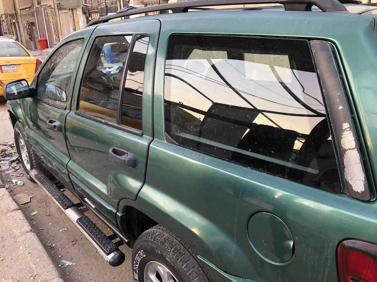 السلام عليكم 
للبيع جيب شيروكي موديل 2000
السعر 55  و بيها مجال للشراي 
للاستفسار ***********

