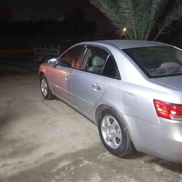 سلام عليكم سوناته موديل ٢٠٠٦ خليجي صبغ احزام كافله من الضربه جاهزه من كلشي مكلف بالنشر ***********/السعر ٩٨ وبيه مجال
