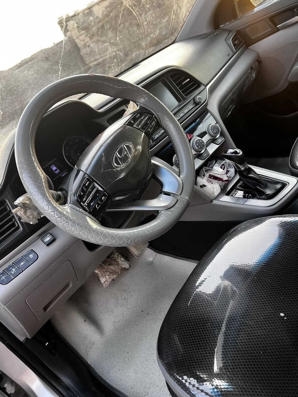 سلام عليكم انتراموديل ١٩منضومه غاز حساسات خلفي وامامي تخم تاير رقم نكليزي بغدادبسمي لايت زنون سعر١٣٣$ممتواجد بل فيس خابر***********
