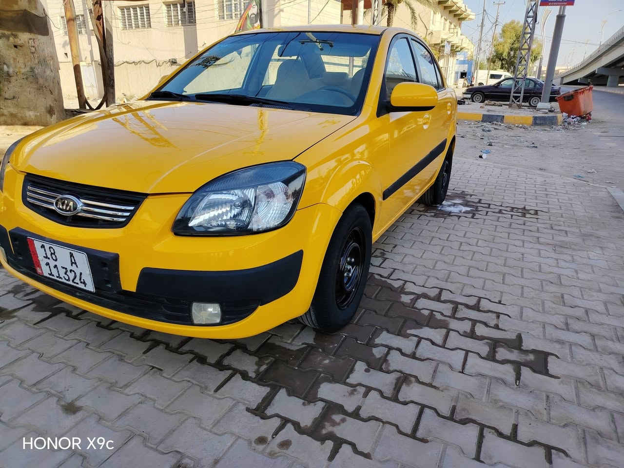 السلام عليكم كيا ريو ٢٠١٠ كير اوتو محرك ١٦٠٠ تبريد شغال تخم تاير جديد رقم دولي بابل باأسمي السيارة مكفولة من الضربة مكاني الديوانية مامتواجد على الفيس *********** السعر ٧٨ وبيه مجال
