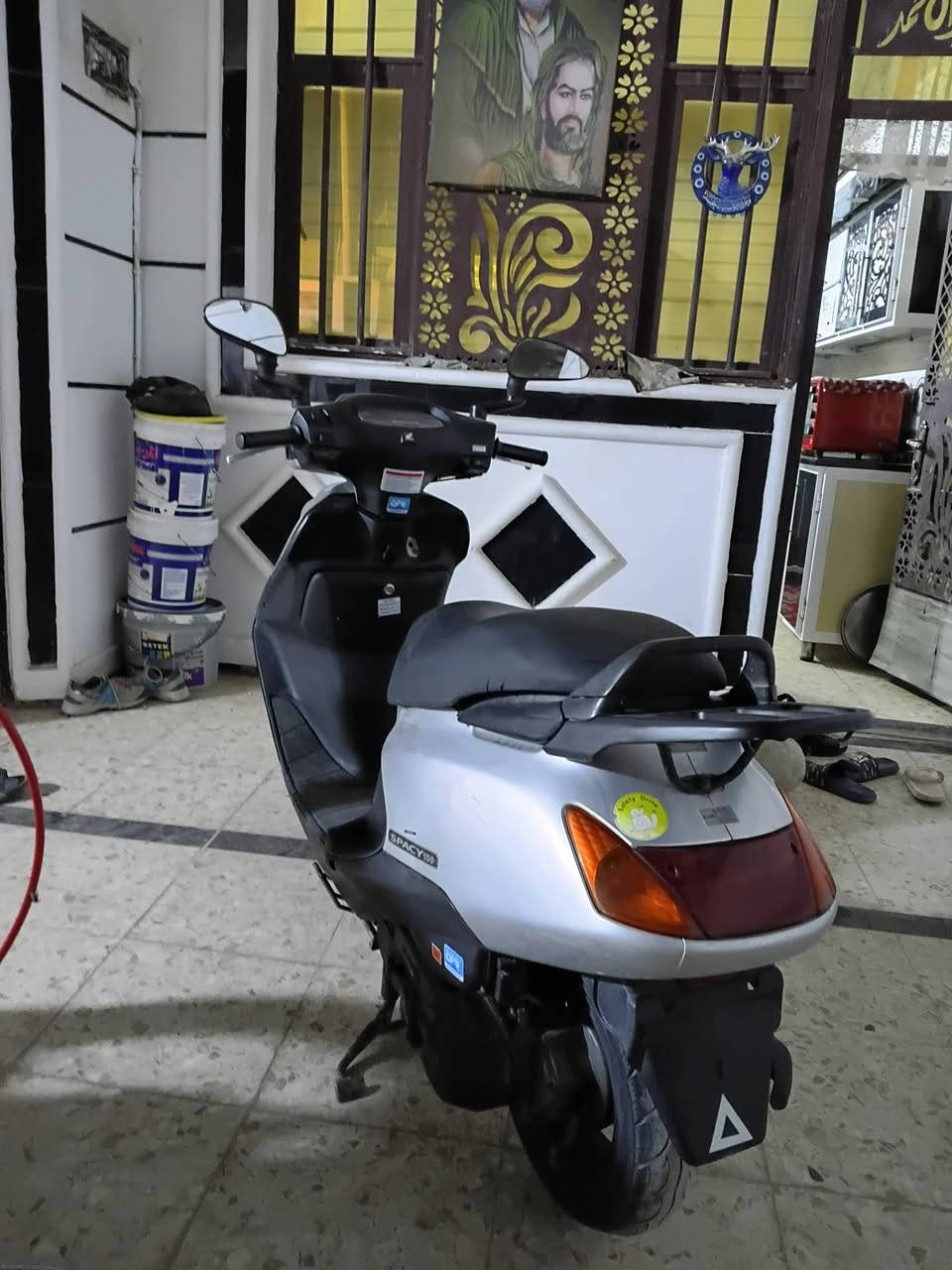 سلام عليكم دراجه سبيسي برغي ما مفتوح بيه مكينه خرسه اوراق اصولي مكان بغداد زعفرانية سعر 800وبيه مجال حك اجيه رقم ‎0776 677 6280 تصل او واتساب
