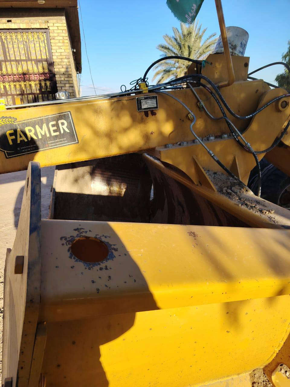 للبيع معدلان فارمر موديل 24 مشتغل موسمين بدون جهاز مكفول من الفطر والحيم ***********
