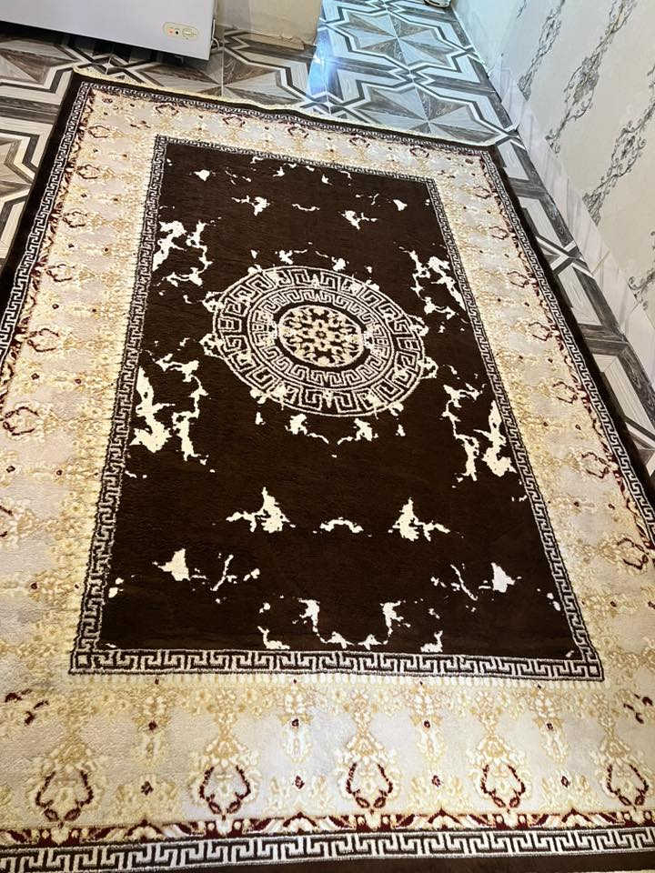 السلام عليكم اغراض منزليه للبيع ميز طعام 50الف طخم طبلات 25الف وزوليه60الف عنواني كركوك/حي النور / قرب اعدادية الخنساء رقم الهاتف ***********
