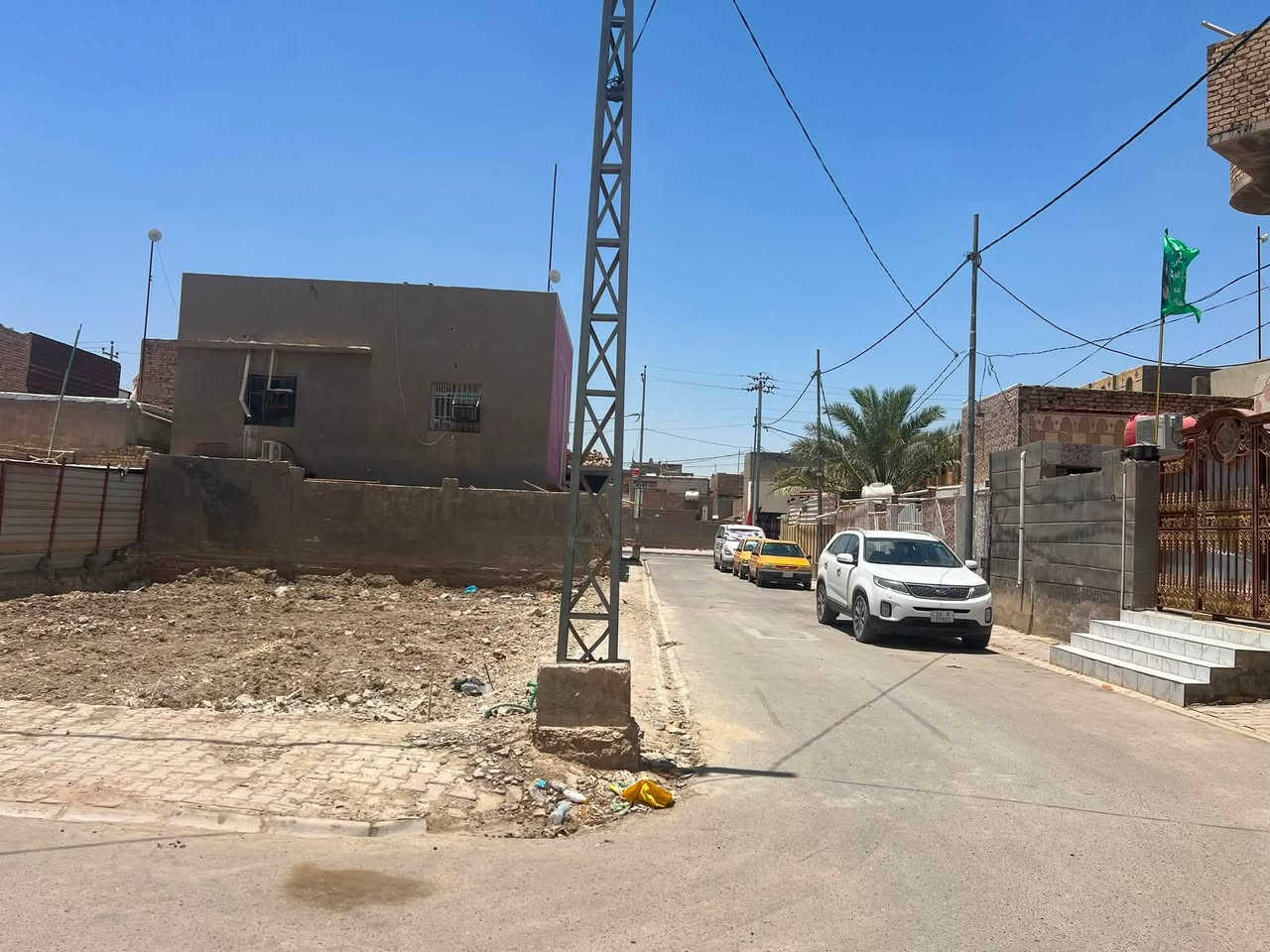 🌷﷽ 🌹
قطعة ارض للبيع 
المساحة 100 متر ركن  5 ❌20 
الموقع حي الصدر الاول شارع مدرسة الجمهورية اول فرع على اليمين بظهر الشارع الرئيسي 
🔹اقرب نقطة داله هايبر الشارقة 
السعر وتفاصيل اكثر مراجعة مكتب الضياءين للعقار او الاتصال على الأرقام 
***********
***********
