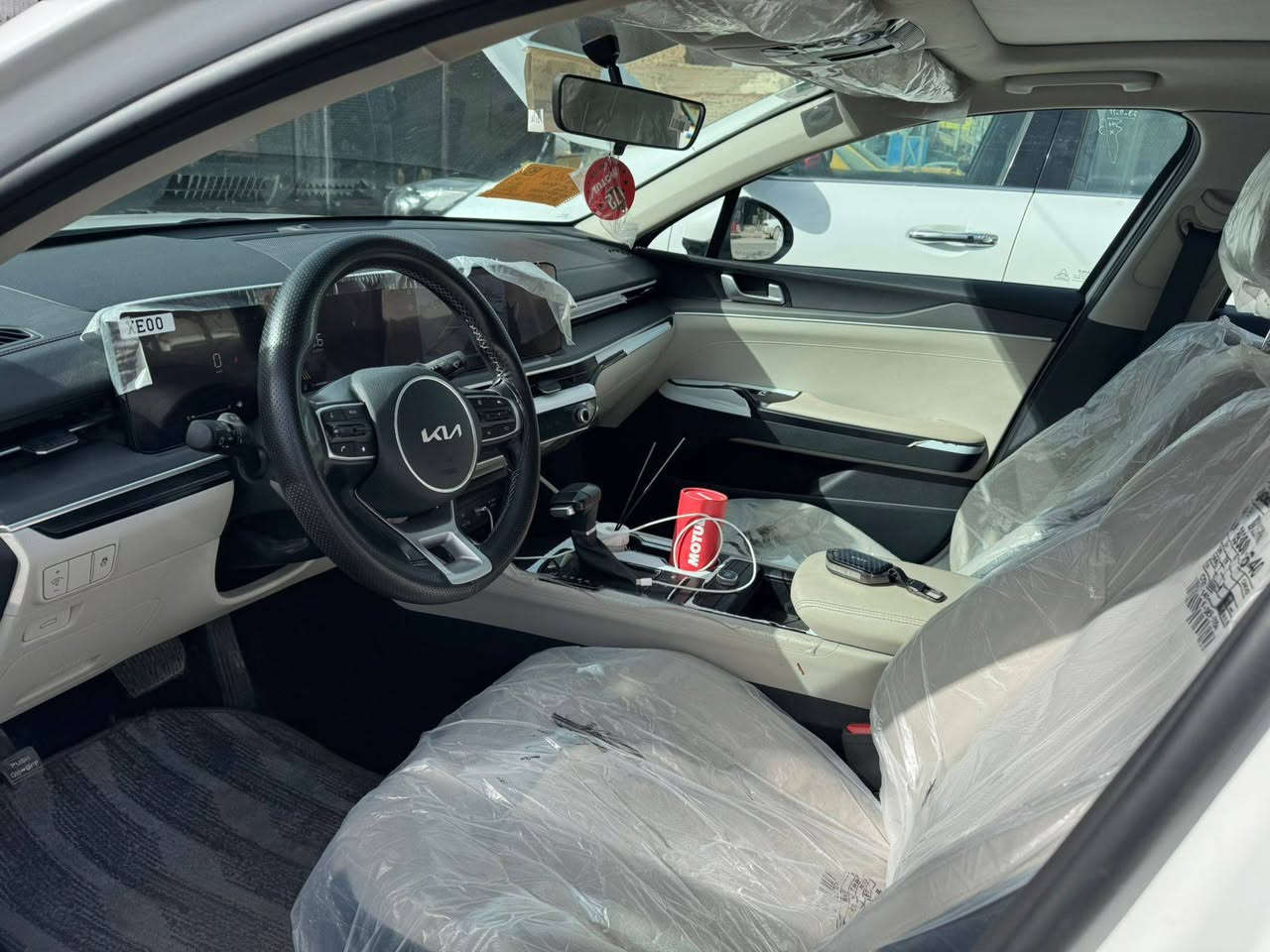 كيفايف موديل 24
رقم بغداد بسمي
مكينة 2500
ماشية ٢٣ الف
فول موصفات
كفالة عامة
عنوان النجف الاشرف
سعر 230 ، 
***********
