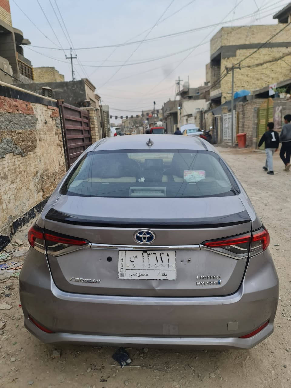 كورلا  2022 هايبرد خليجي سعودي 
يعني ياباني اصلي مو صيني ابو علامه الزركه
رقم بغداد باسمي رقم انكليزي الجديد 
عداد المسافه 57 الف 
الون سلفر مميز
مواصفات فول عدى الفتحه
بصمة
محرك 1800
سايد بريك بصمة
لد امامي خلفي
اوتو هولد
مود درايف
شاشة
كامرة
كروز سرعه 
تحكم ستيرن 
رادار 
وبعد بيها هواية مواصفات 
عنواني بغداد / البلديات 
السيارة بيها حالوب بسيط جدا  بلعراق
وبيها شخوط بلجاملغ الامامي جه سايق وشخط بلجاملغ الخلفي جهه سايق تعمير كولش بسيط  واضحات بلصور 
وعندي مقطع فديو للجادين

السعر  137 $
رقــم هاتف 
***********
