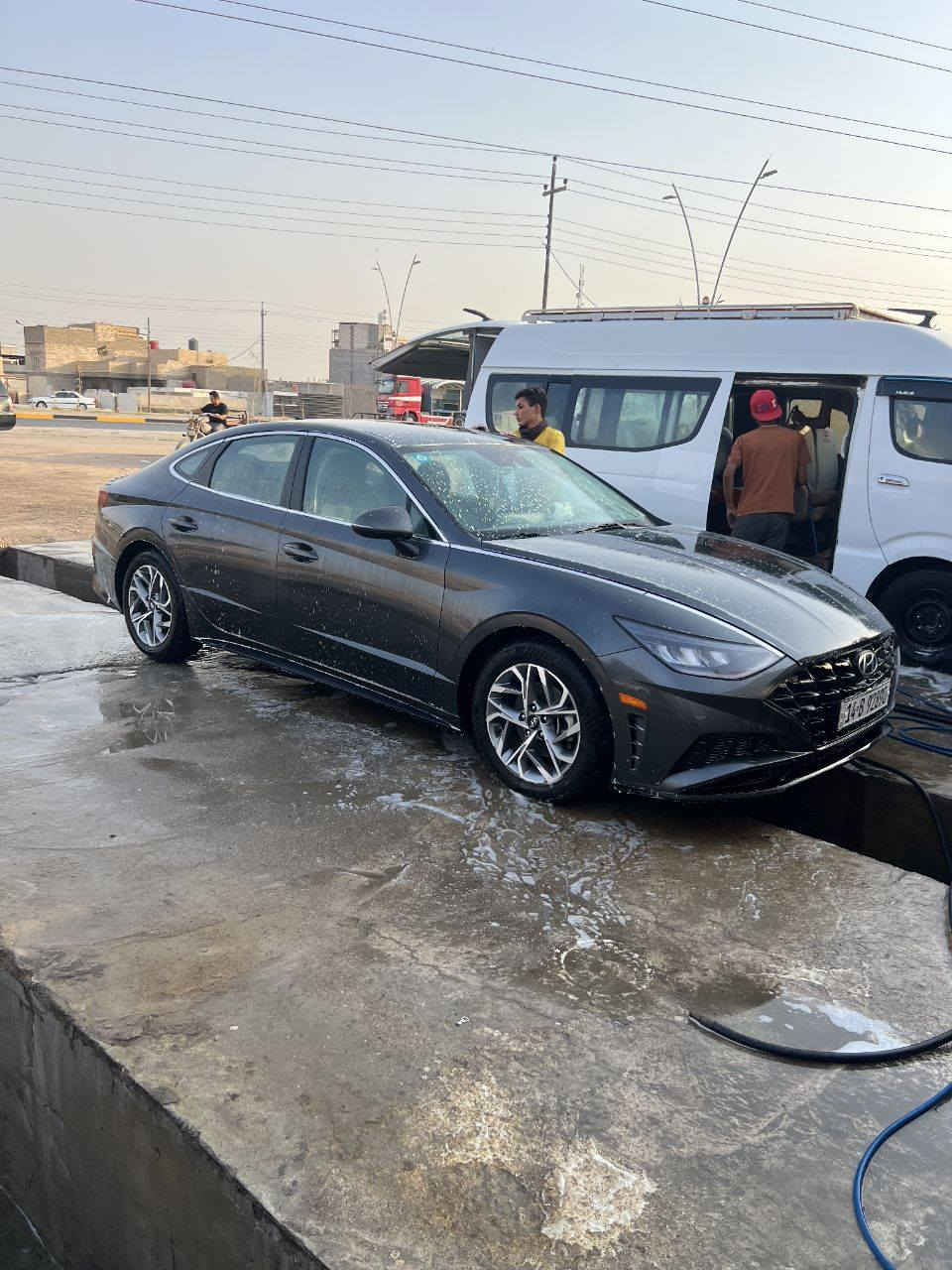 للبيع سوناتا 2023 •  • لون رصاصي غامق 

سيارة نظيفة ومتعوب عليها،وضربته صندوق فقط  يعني تمشي وتدعيلي.
السيارة ما تحتاج ولا دينار، ماشية 56 الف كيلو  ومستخدمة استخدام راقي.

المواصفات:
 • مكينة 2500 GDI اقتصادية وقوية
 • ويل سبورت
 • نقطة عمياء
 • تحديد مسار
 • سايد بريك كهربائي
 • ستيرن كهربائي
 • مواصفات كاملة ما عدا الفتحة
 • رقم بصرة حره تحويل ثاني يوم 
 

السيارة كلش نظيفة ومحد راح يباوع عليها ويتركها، صراحة جاهزة للشراء بدون تفكير.

العنوان: البصرة الجزيرة
للتواصل: ***********
السعر 190 وبيها مجال حك الجية البصرة, العراق
