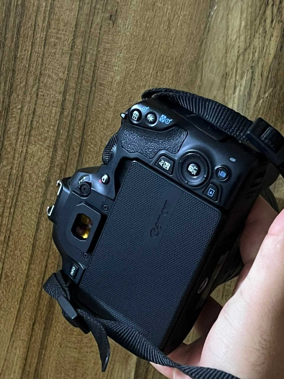 Canon 250D
للبيع 
السعر 750  الف 
ملحقات كاملة
عدسة الكت ١٨-٥٥
وعدسة ٥٠ ملم  فتحة ١.٨
الحزام
البطارية
وشاحنة


**إذا كنت صاحب هذا الإعلان وتريد حذفه لأي سبب، رجاءا أرسل رسالة إلى الدعم الفني**