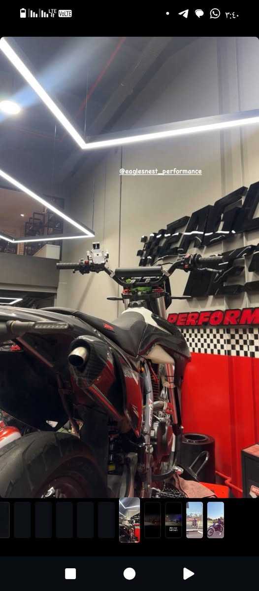 قفاز اكس موتور مرقم رقم اربيل مميز محرك 300ccنضافه فول كله بانزين محسن ودهن من موتل بعش النسور أبدل يمهم دراجه شلعه وسرعه قويه كلش لونها اسود تريدها جبال شارع شتريد تصير شاد الها تايرت سبورت يعني رجه ماكو تسوق ونت مرتاح مكانها اربيل سعرها 2800وبيها مجال رقمي***********وتساب رصيد أربيل, العراق
