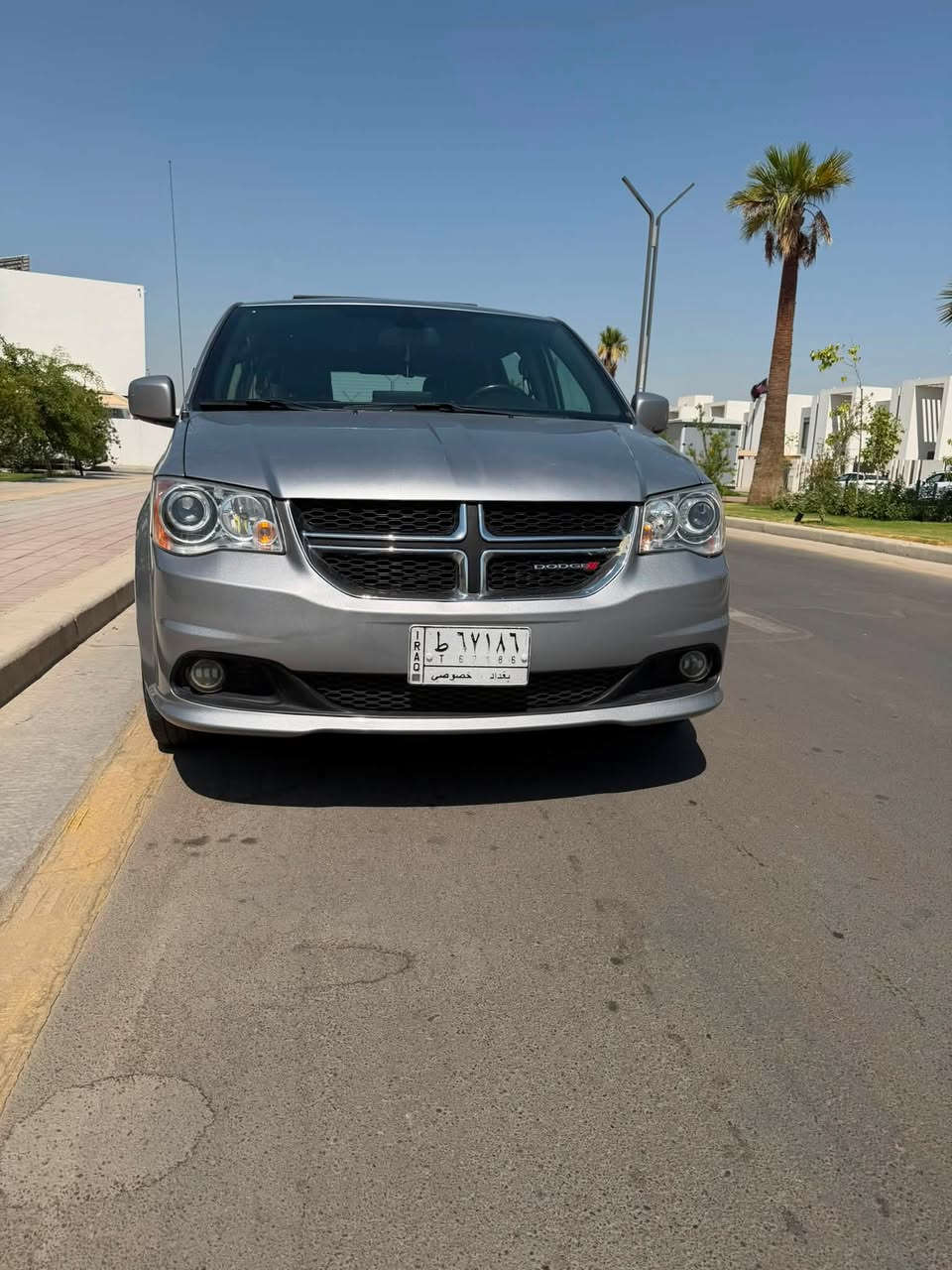 🚘 للبيع – Dodge Grand Caravan 2019 SXT 🚘

✨ لون رصاصي
✨ سعر مميز: 160 ورقة فقط

المواصفات:
✅ أبواب جانبية كهرباء
✅ باب الصندوق كهرباء
✅ كوشن السائق كهرباء
✅ كوشنات منفصلة (سياحي)
✅ تبريد ثلاث قطع
✅ الجام الأمامي والخلفي كهرباء
✅ فرش سقف
✅ فرش بين الكوشنات
✅ شاشة أندرويد
✅ شاشات سقفية
✅ لايتات عدسة
✅ محرك 3.6 لتر

🔧 السيارة جاهزة بالكامل ولا تحتاج أي مصروف.
✅ المحرك، الكير، الصدر، ومنظومة التبريد كلها بحالة ممتازة وكفالة بالشرط.

📌 ملاحظة بكل شفافية:
السيارة تعرضت لحادث خلفي في أمريكا، وتم إصلاحه، كما يوجد بها صبغ في العراق. صور الحادث وصور السونار مرفقة مع المنشور ليكون المشتري على اطلاع كامل، والحادث بسيط جدًا ولا يؤثر على أداء السيارة.

💰 السعر: 160 ورقة (مناسب جدًا قياسًا بالمواصفات والحالة).

📍 موقع السيارة: بغداد – سريع الغزالية.

📞 للاستفسار والتواصل:
***********

للجادين فقط، والله ولي التوفيق.
