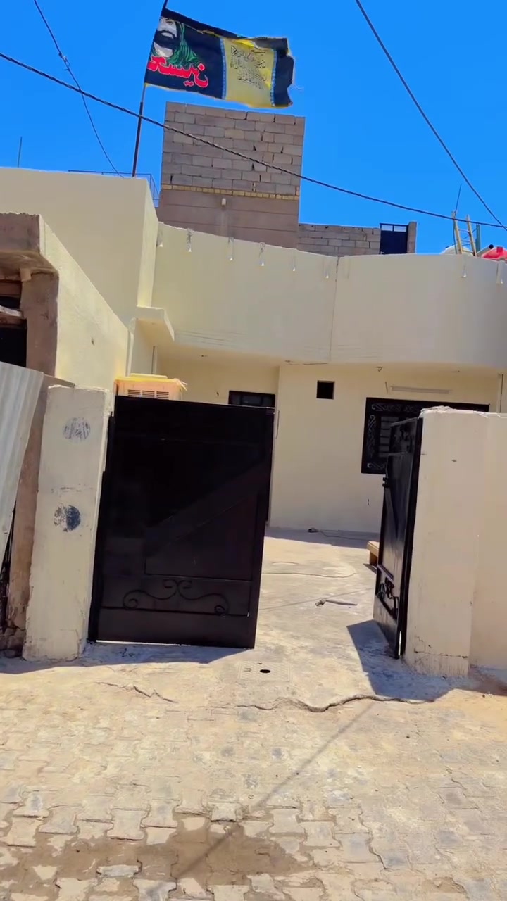 بيت  للبيع ٢١٧ م🏡  👇👇🏠🏡🏘️🏚️
سعر ٨٨ مليون  
المكان بغداد قضاء المحمودية حي المرتضي   المنطقة فية سكن ومشروع مجاري   
 وكامل خدمات اكتب تم بتعليقات يوصلك سعر تلقائي 🏠✅⭕️👇

استفسار او اتصال او زيارة 
مكتب حسين العارضي للوساطة العقارية 
***********
***********
***********
