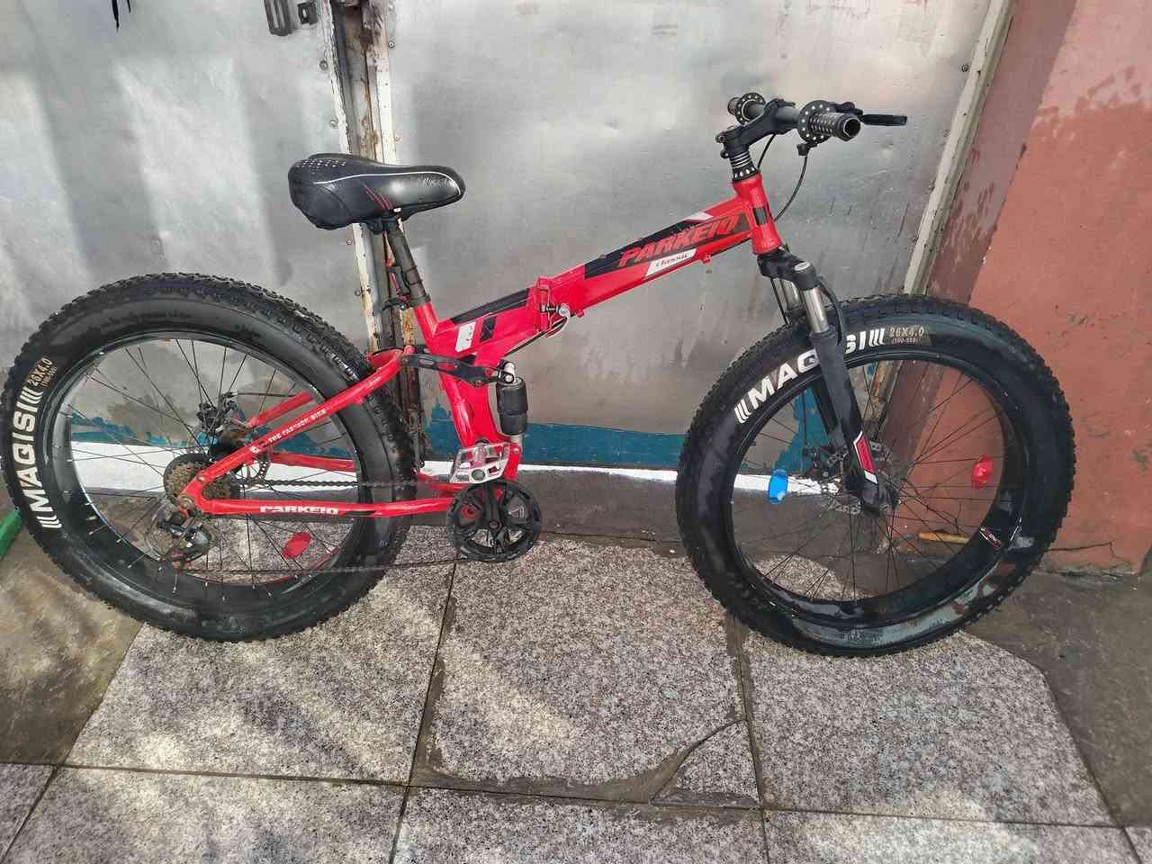 السلام عليكم بايسكل للبيع الحجم الكبير باله يطبگ لو حبيت السعر 100 ملاحظة. بي الجوبين بناچر
بغداد حي الجهاد
*********** 
وتوصيل ماعندي اعتذر مو بياع شراي
