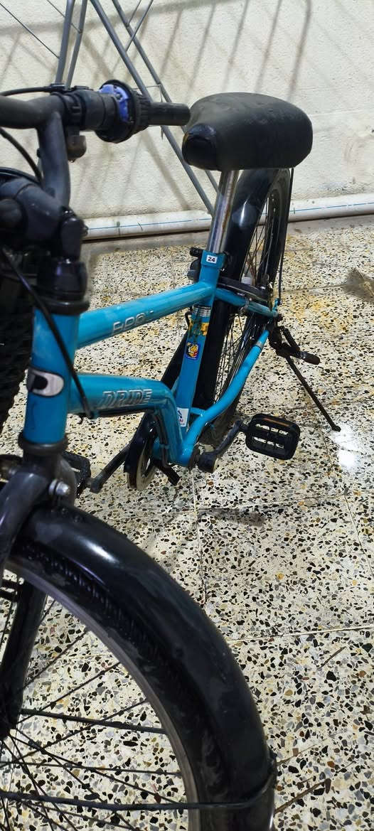 🚲 للبيع دراجة هوائية 🚲 شركه DRIDEالياباني حجم 24
@للبيع دراجة هوائية بحالة جيدة جداً، نظيفة وجاهزة للاستخدام، لون أزرق مع سلة أمامية ورف خلفي وواقيات للطين.
✅ استخدام خفيف
✅ كلشي بيها يشتغل
🚲 للبيع دراجة هوائية 🚲
للبيع دراجة هوائية بحالة جيدة جداً، نظيفة وجاهزة للاستخدام، لون أزرق مع سلة أمامية ورف خلفي وواقيات للطين.
✅ استخدام خفيف
✅ كلشي بيها يشتغل
📍الموقع:موصل حي الزهراء
💰السعر : على الخاص


**إذا كنت صاحب هذا الإعلان وتريد حذفه لأي سبب، رجاءا أرسل رسالة إلى الدعم الفني**