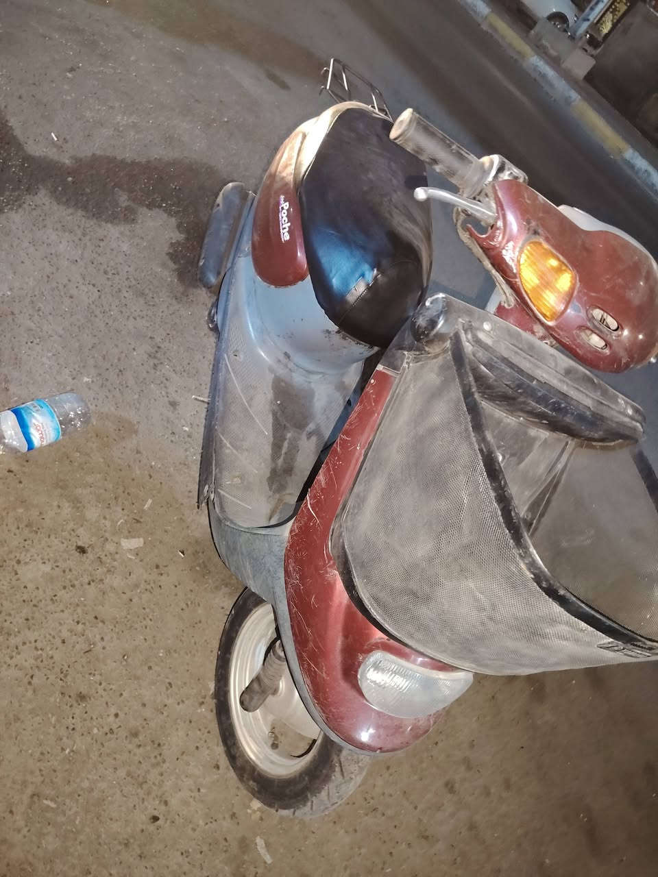 السلام عليكم دراجه منغولي دراجه حلوه ونضيفه كهربايات كله شغاله بيه صوت بلكير وكابريتر شويه تعبانه  مفتوحه دراجه سعر 300 وبيه مجال بصيط رقم ***********
