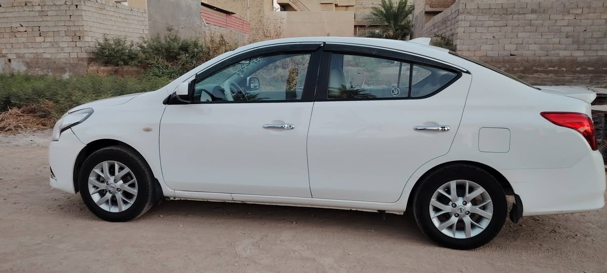 نيسان سني موديل ٢٤ هنديه أربيل 
ماشية ٦٥
السعر 115 وبيها مجال بسيط
السونار بالصور
***********
