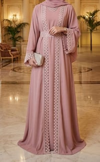 لانجري • قماش منساب • تطريز ناعم