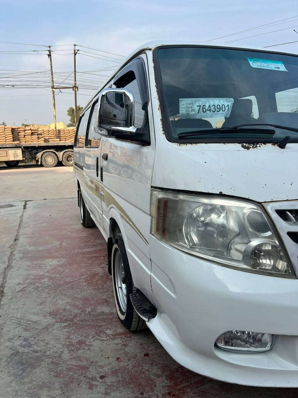 ياالله فتون موديل 2009رقم بغداد نكليزي سنويه ل30تحويل مباشر السياره على وضع الشريكه ميحتاج اكتب تفاصيل تبريد شغال ع وضع الشريكه المكان بغداد السعر 63هاتف ***********
