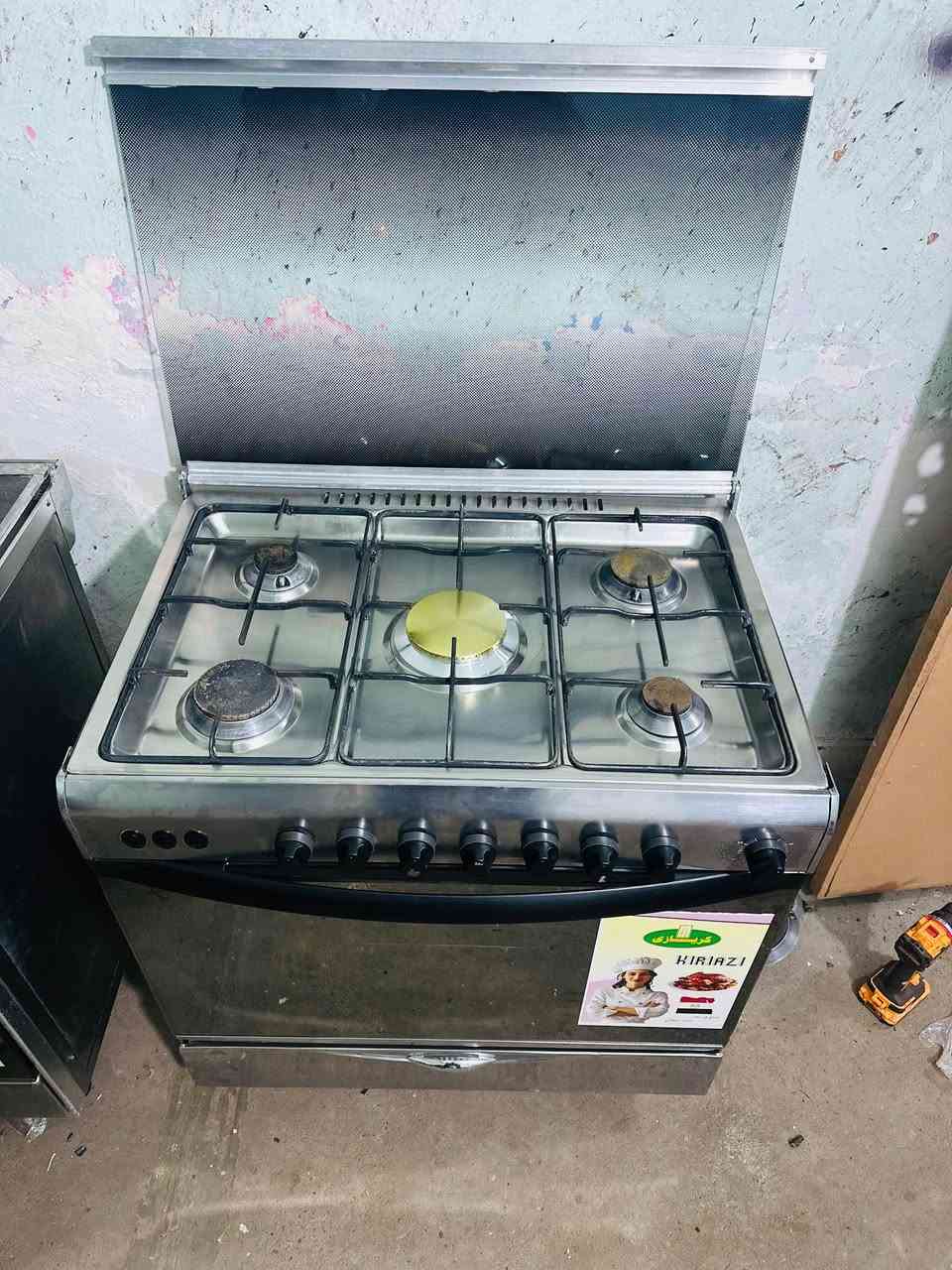 طباخ يونيفيرسال مصري شرط الشغل علفحص العيون والفرن السعر 170وبيه مجال الشري *********** كركوك, العراق
