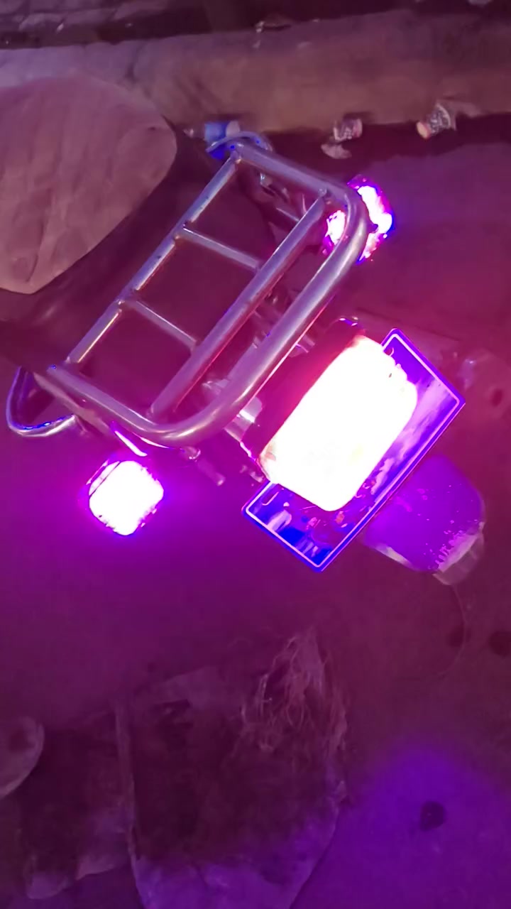 السلام عليكم من رخصة الادمن المحترم
ايراني 5 گير للبيع موديل 22 الدراجة كاملة مكملة تجي تشوف بعينك مكينة تخبل كلجات تشگ الكاع كهربائيات كفالة عامة السعر 500 وبيهه مجال قليل للشراي مكاني بغداد مدينة الصدر


**إذا كنت صاحب هذا الإعلان وتريد حذفه لأي سبب، رجاءا أرسل رسالة إلى الدعم الفني**