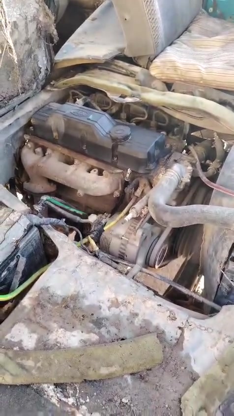 سلام عليكم هاي كيه اسيا كوم حديد محرك يبخر سياره شغاله يعني تفصيخ سعر 12ورقه بيه مجال قليل مكان سلاميات ما متواجد عل فيس ***********
