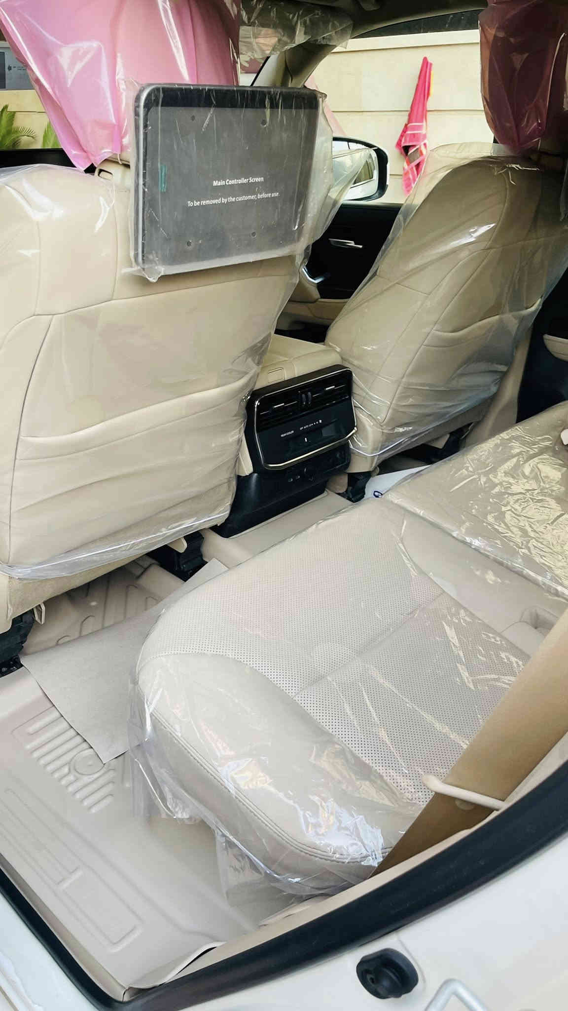 السلام عليكم 
للبيع لاندكروزر ساس مكملة لمتدد موديل ٢٠٢٣ ماشية ٢٩ الف بيهه كم شخط مكحلات فقط 
عنوان بغداد الاستفسار الاتصال  
 *********** السعر ٦٧٥ وبيهه مجال
