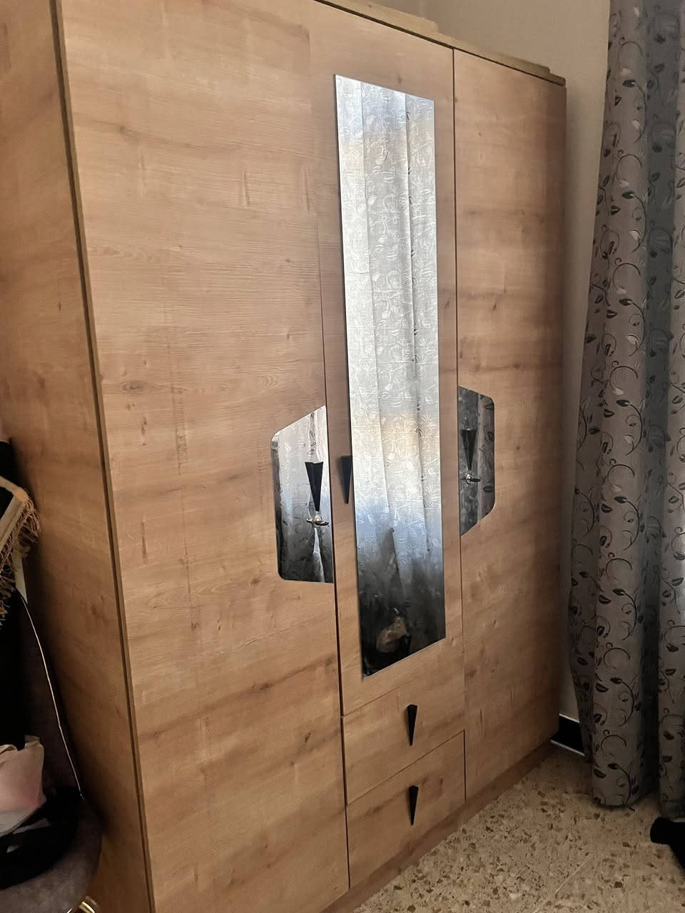 بيع اغراض  � للبيع أغراض منزلية بحالة ممتازة 🔥


**إذا كنت صاحب هذا الإعلان وتريد حذفه لأي سبب، رجاءا أرسل رسالة إلى الدعم الفني**